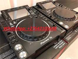 2x Pioneer CDJ-2000NXS2 +  1x DJM-900NXS2 mixer 