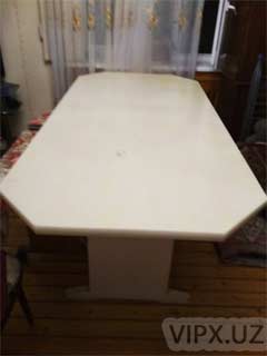 Продается деревянный стол б.у. в хорошем состоян